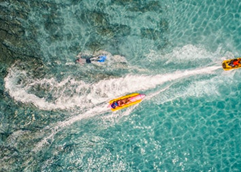 powerboat